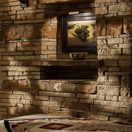 Rosewood Of The Anasazi